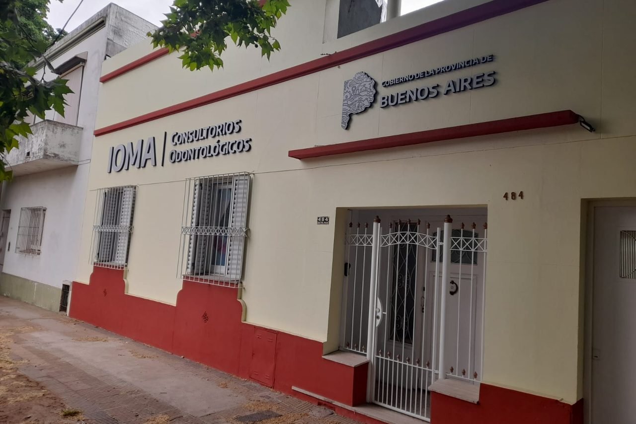 Frente del consultorio en Entre R&iacute;os 484