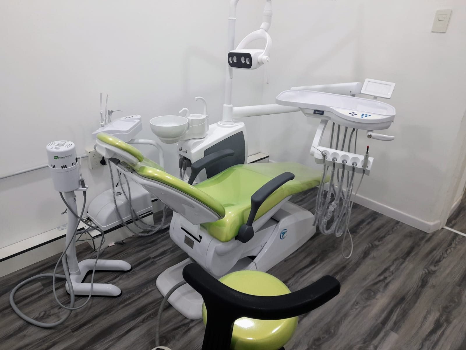 Consultorio odontol&oacute;gico equipado de Adyda Dental en Quilmes